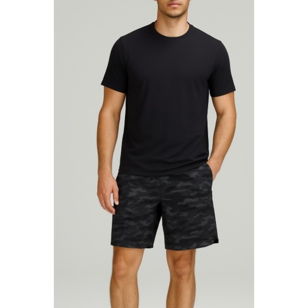 Lululemon Men's Training Shorts Camo Black Gray Athletic‎ Gym Workout